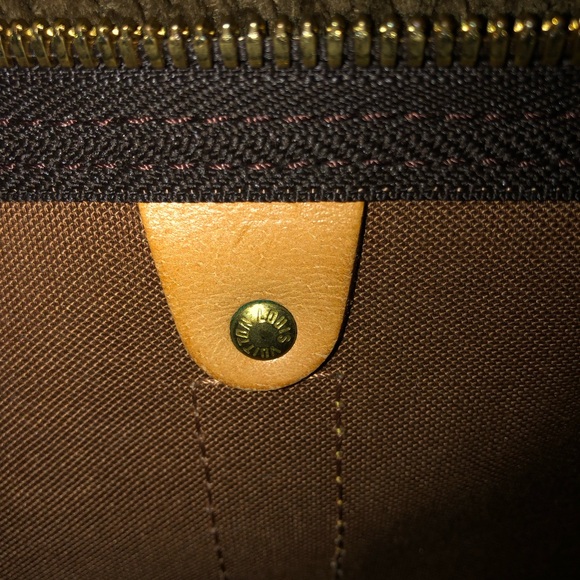 Louis Vuitton Vintage Monogram Keepall 55 Bag;Date Code-0968 w/COA/Lock & Key - Picture 13 of 17